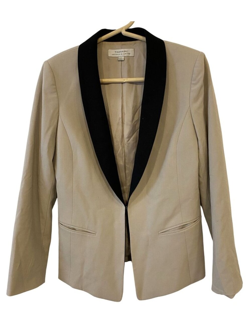 Tahari Arthur S Levine Womens 8 Beige Blazer Black Tuxedo Collar Jacket